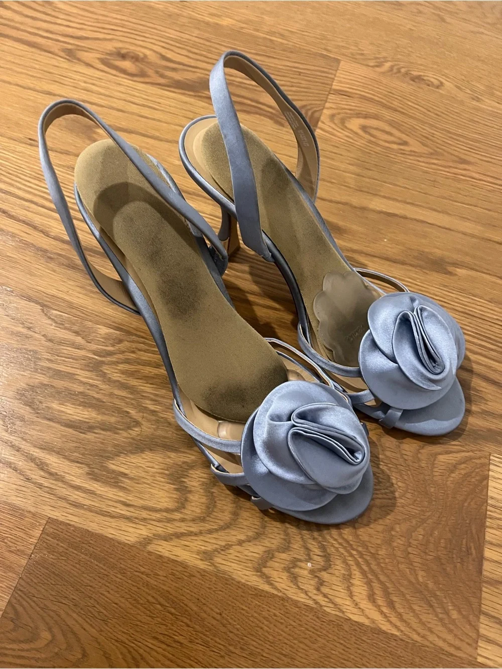 Elegant Light Blue Satin Slingback Heels with Rosette